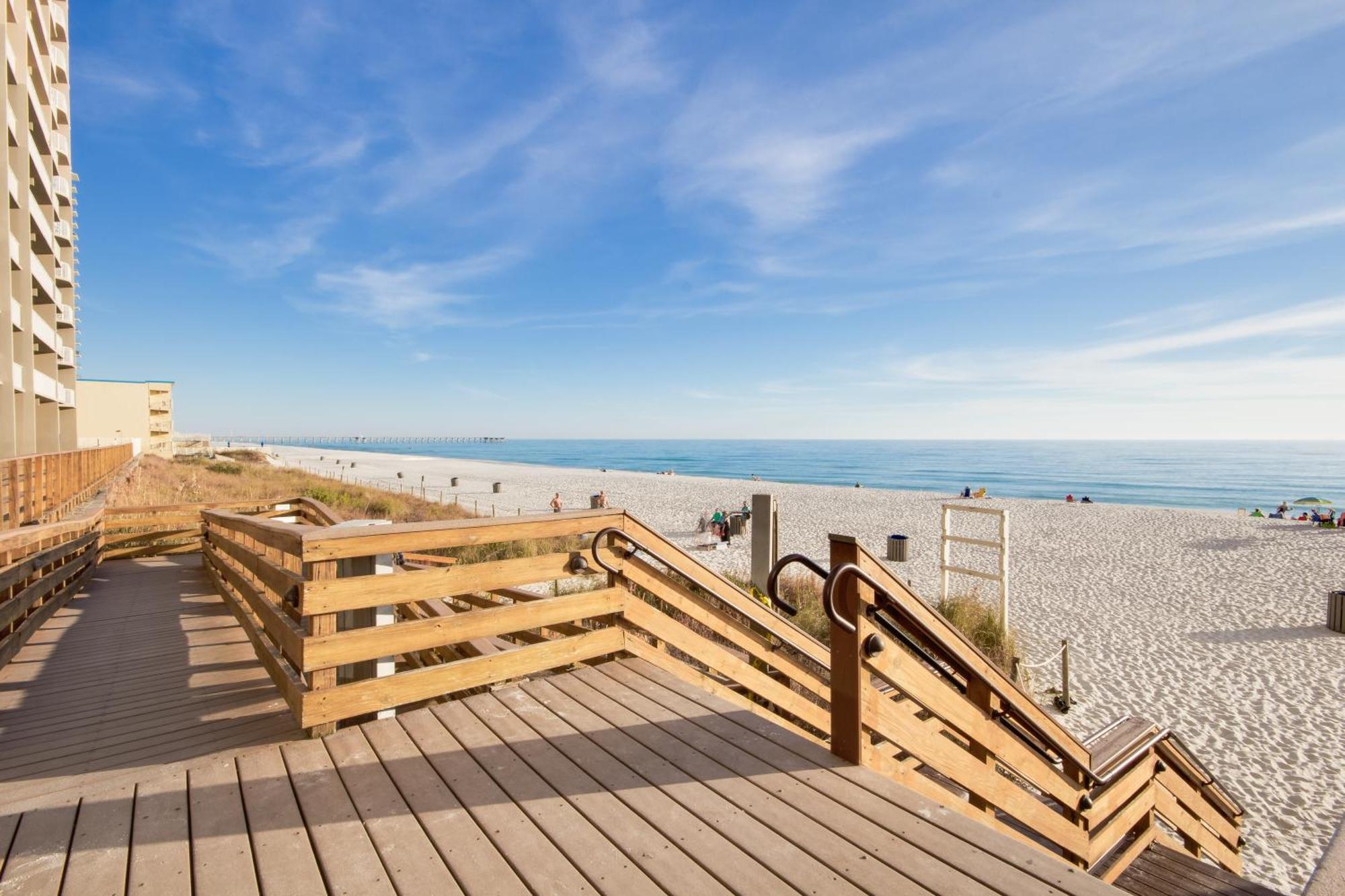 Corner Unit! To Ocean Views! Close To Pier Park! * Panama City Beach