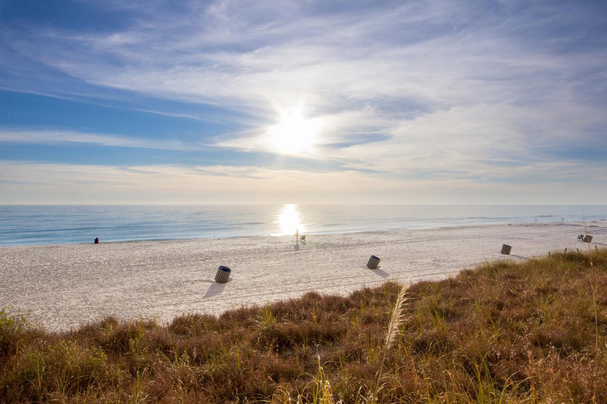 Corner Unit! To Ocean Views! Close To Pier Park! Panama City Beach